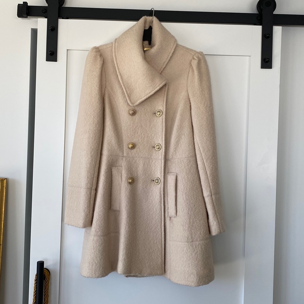 Women’s Worthington Ivory Short Overcoat. Sz S Double breasted - gold buttons.